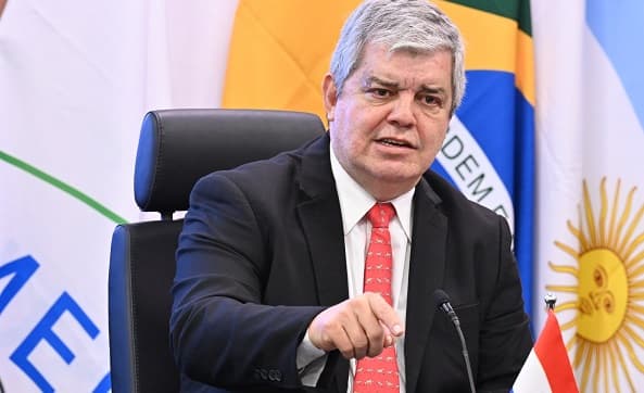 Ministro Riera admite fracaso en lucha contra delincuencia