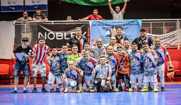 Escándalo en la final del Mundial de Talla Baja entre Paraguay y Argentina