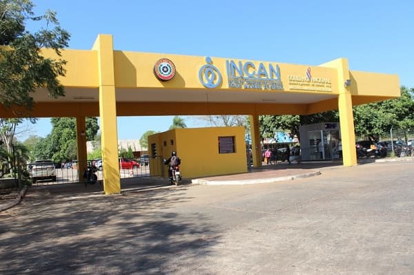 Nueva directora del Incán impulsa registro de pacientes con cáncer