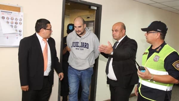 Cantante Pablo Benegas irá a Tacumbú por orden de jueza