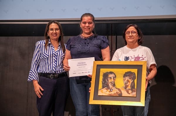 Premios Dignidad: Reconocen a defensores de derechos humanos y el medio ambiente