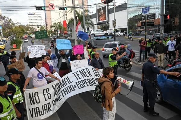 Estacionamiento tarifado en Asunción: Prometen transporte público “renovado” como alternativa