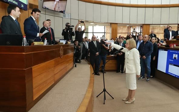 Juramento de Pucheta provoca tensión en el Senado