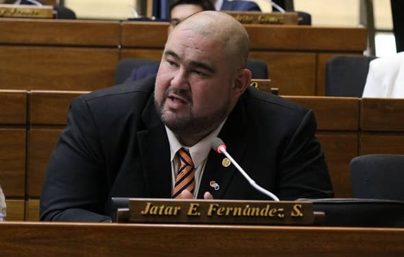 Diputado propondrá legalizar cannabis medicinal y recreativo