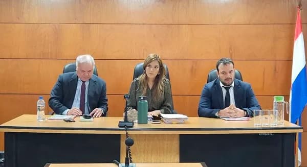 Caso Ronaldinho: Condenas de 1 a 5 años para los siete acusados por documentos falsos