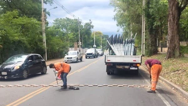 MOPC retira la mitad de lomadas irregulares en rutas