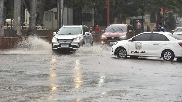 Lluvias y tormentas eléctricas persistirán este sábado