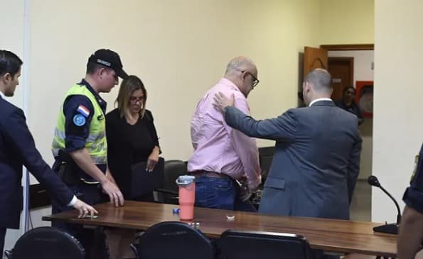 Tribunal niega medidas alternativas al exgobernador Óscar Núñez