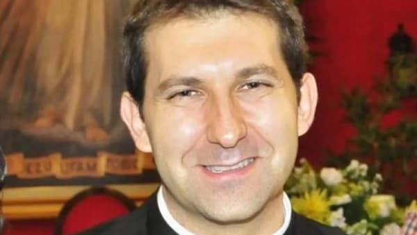 Nuevo Nuncio Apostólico recibe bienvenida del presidente Peña