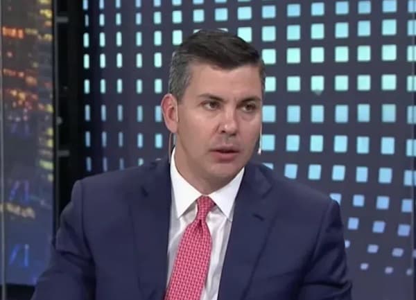 Presidente promulga Ley de Superintendencia de Jubilaciones y Pensiones en medio de polémica