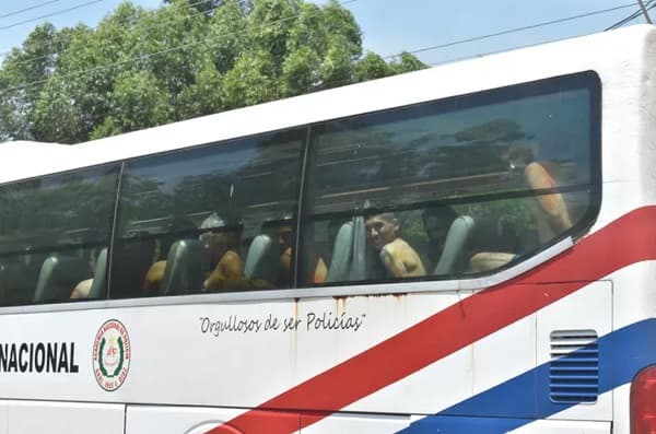 Traslado de internos de Tacumbú a Villarrica