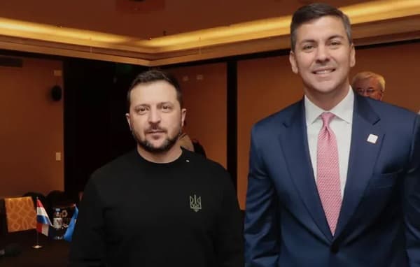 Santiago Peña se reúne con presidente ucraniano en Argentina