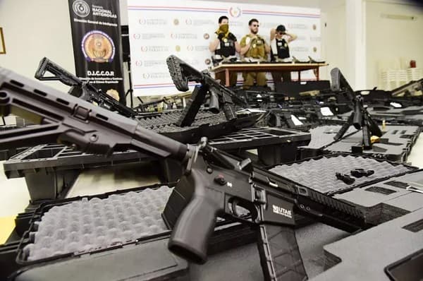 Fiscalía pide juicio oral por tráfico de armas en caso Dakovo