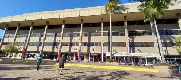 ANDE destina casi G. 40 millones para compra de 248 banderas