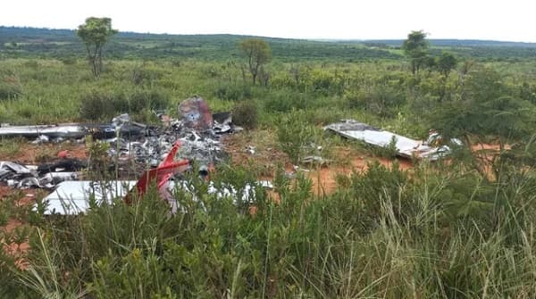 Investigación en marcha por avioneta incendiada en Río Verde