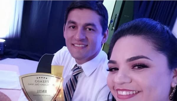 Diputado reconoce que contrató a su esposa como “asesora”