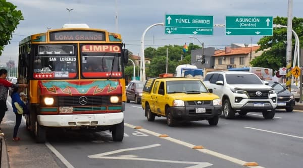 Conductores de app piden flexibilidad en carriles exclusivos