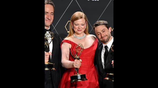 “Succession” y “The Bear” triunfan en los Emmy 2024