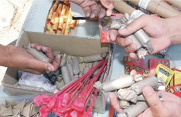 Costumbre innecesaria: Cinco heridos por pirotecnia reportan desde el Hospital de Trauma