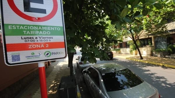 Contraloría fiscalizará contrato de estacionamiento tarifado con lupa