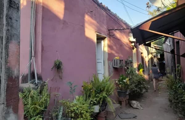 Allanamientos simultáneos buscan a integrantes de banda asaltante