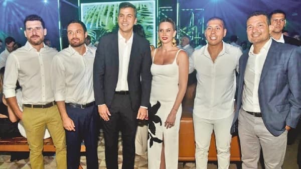 Ueno absorbe a Visión y sale a disputarle el mercado a Itaú