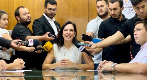 Funcionarios del MOPC exigen participación en proyecto de buses