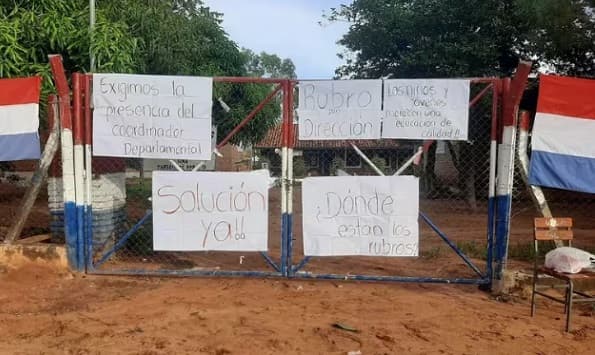 Paralizan actividades en tres colegios de San Pedro por deficiencias