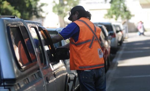 Buscan reintegrar laboralmente a cuidacoches de Asunción