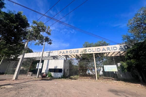 Limpieza en Parque de la Solidaridad de Asunción: Combate al dengue