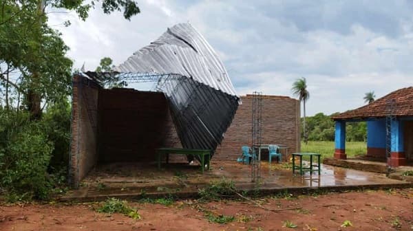 Temporal en Santa Rosa: Viento fuerte destechó cinco casas