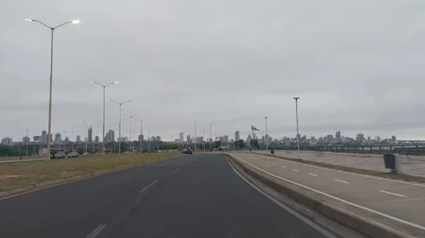 Tiempo cambiante con lluvias y tormentas dispersas