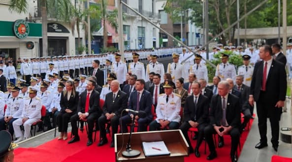 Alliana encabeza conmemoración por el Día de los Héroes