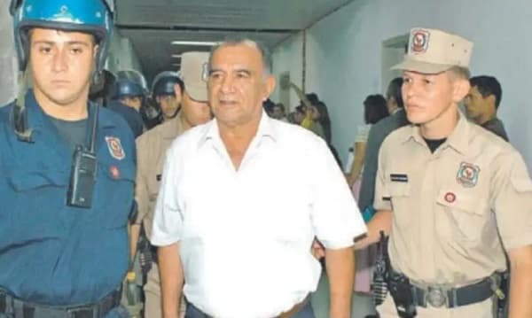 Ex policía acusado por torturas en la dictadura stronista declarado en rebeldía