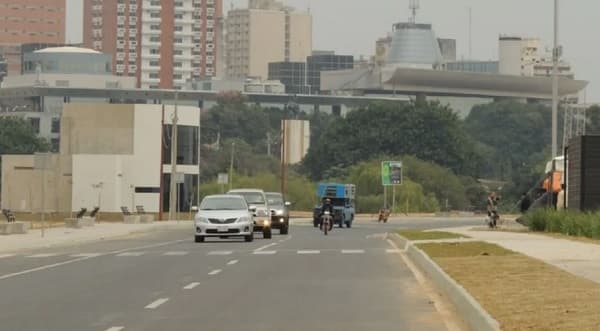 Clima fresco a cálido con lluvias aisladas y cielo nublado