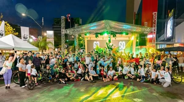 Pedaleada masiva por el planeta: Un llamado a la acción por la naturaleza y la seguridad vial