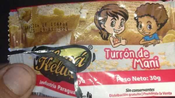 Meriendas escolares vencidas provocan alarma en Itapúa