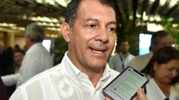 Ministro del MAG menosprecia a periodista: “No me preguntes estupideces”