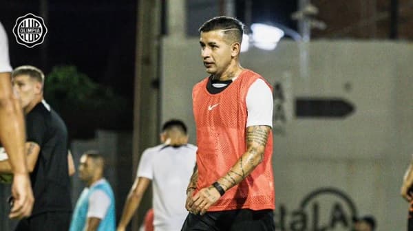 Derlis González, listo para su regreso bajo las órdenes de Palermo
