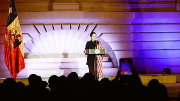 Delegación paraguaya destaca en inauguración del Micsur en Santiago