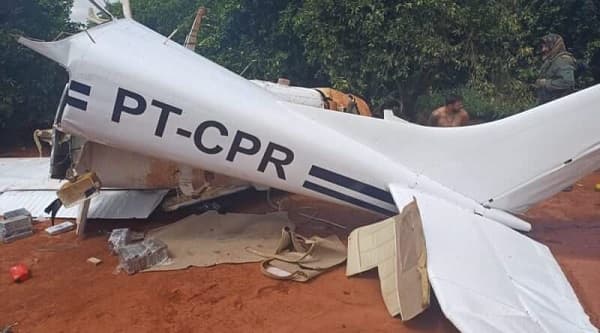 Senad investiga pistas sobre “narcoavioneta” derribada en Brasil