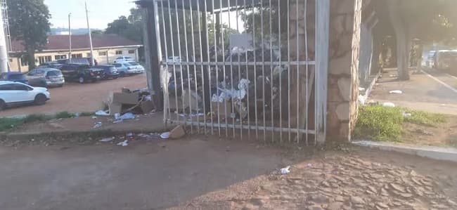 Denuncian acumulación de basura en Hospital Regional de Caacupé