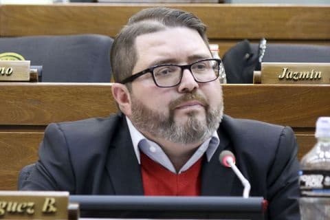 Cartismo aguarda acusación formal para destituir a intendente de Ñemby