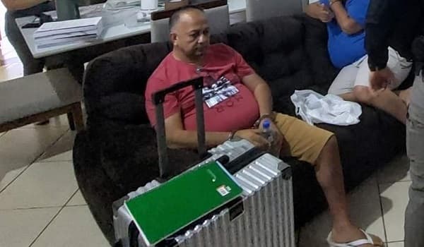 Detienen a exintendente en operativo antidrogas