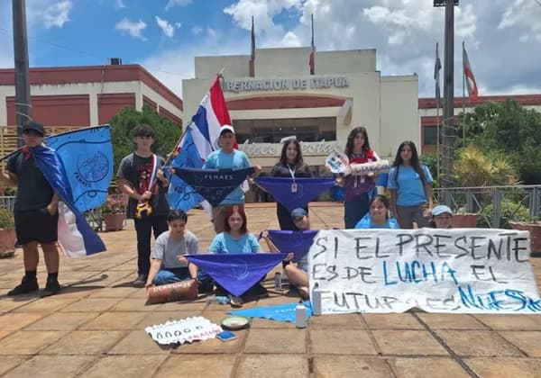 Fenaes se suma a protestas estudiantiles exigiendo derogación de la ley “Hambre Cero”