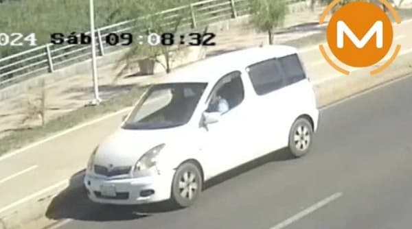 Policía identifica auto que atropelló a ciclistas en Costanera y busca al conductor