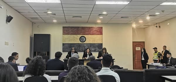 Defensa cuestiona acusación de Fiscalía en juicio por quema de Colorado Róga