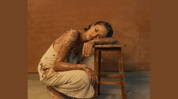 Lucero Sarambi presenta “Barro tal vez”: una experiencia única de música y artesanía en arcilla