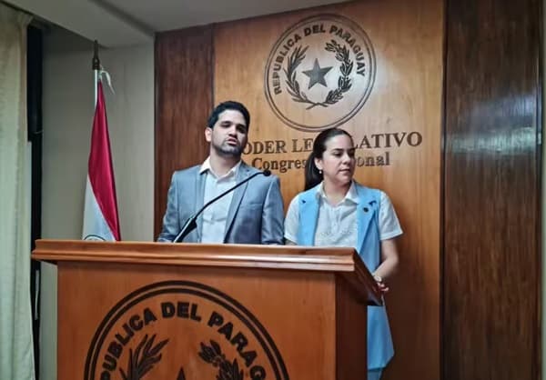 Diputados opositores denuncian presiones con ofertas de cargos