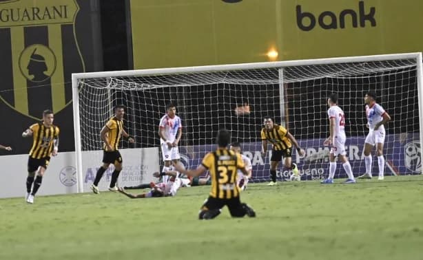 Cerro Porteño busca volver a la cima del Apertura ante Guaraní
